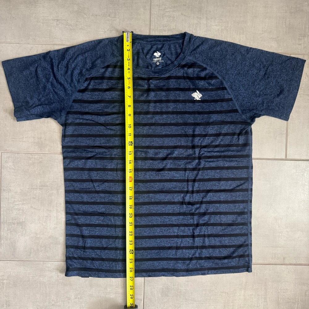Men's Large Navy Stripe Performance Tee by Rabbit - Picture 4 of 4